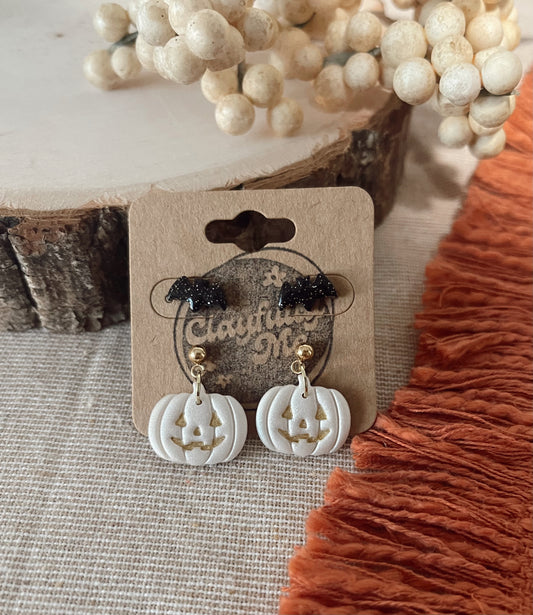 Bats w/ White Jackolanterns